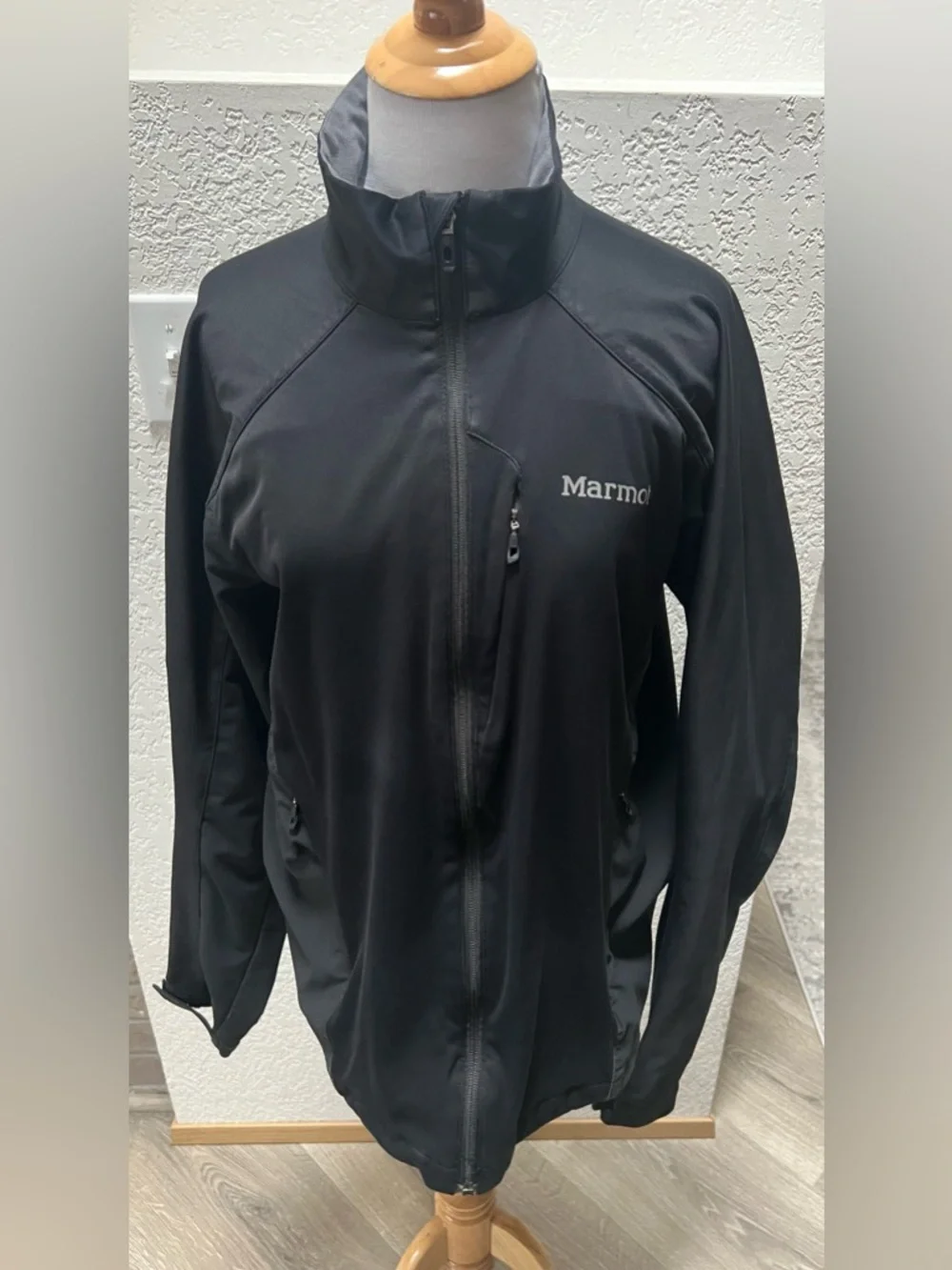 Mens Black Marmot Gore Windstopper Jacket - Picture 1 of 16